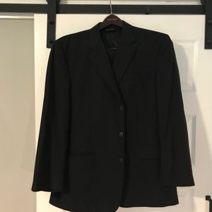 JosABank Executive Men's Suit (size 44R/36W)